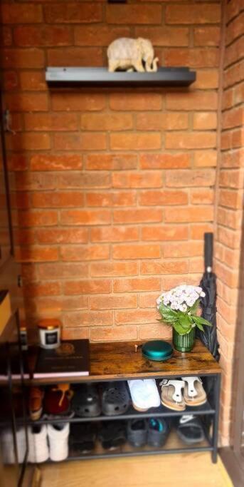 Lovely 2 Bedroom Flat With Free Parking New Southgate Exterior photo